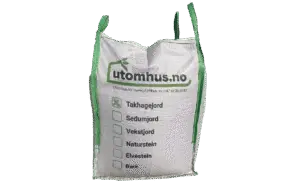 Produktbilde av hvit storsekk med grønne løftestropper og «utom hus.no»-logo. På sekken står en avkrysningsliste med materialer, der «Takhagejord» er markert, isolert på transparent bakgrunn.